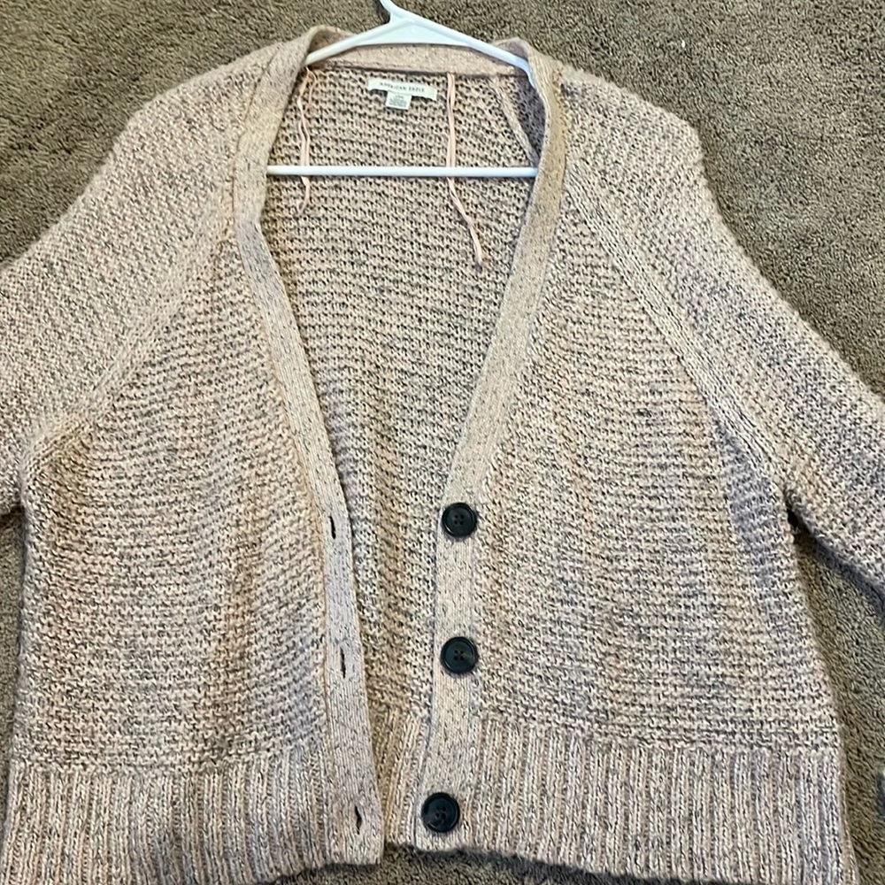 Cropped pink sweater